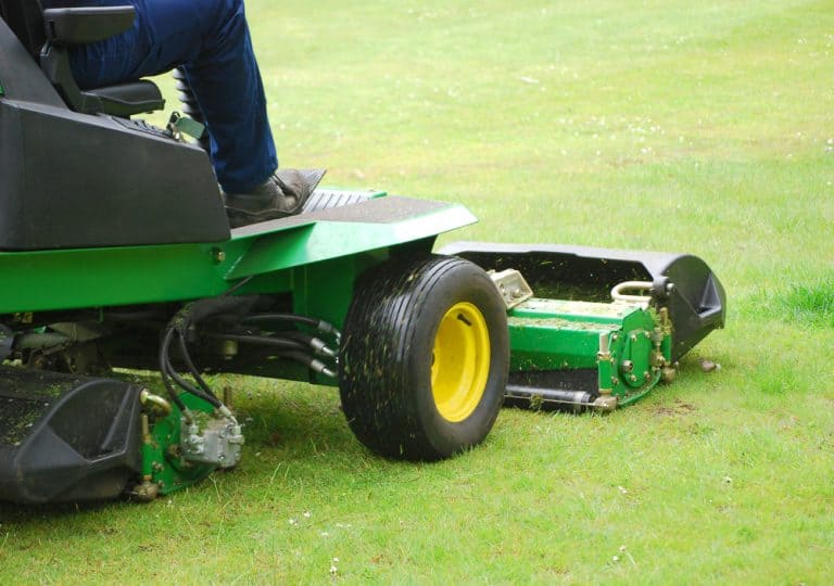 How To Check Hydraulic Fluid On John Deere Tractor? Obsessed Lawn