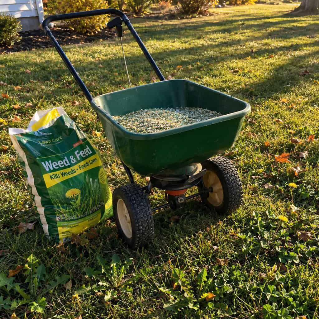 Fall Weed-and-Feed in One Bag